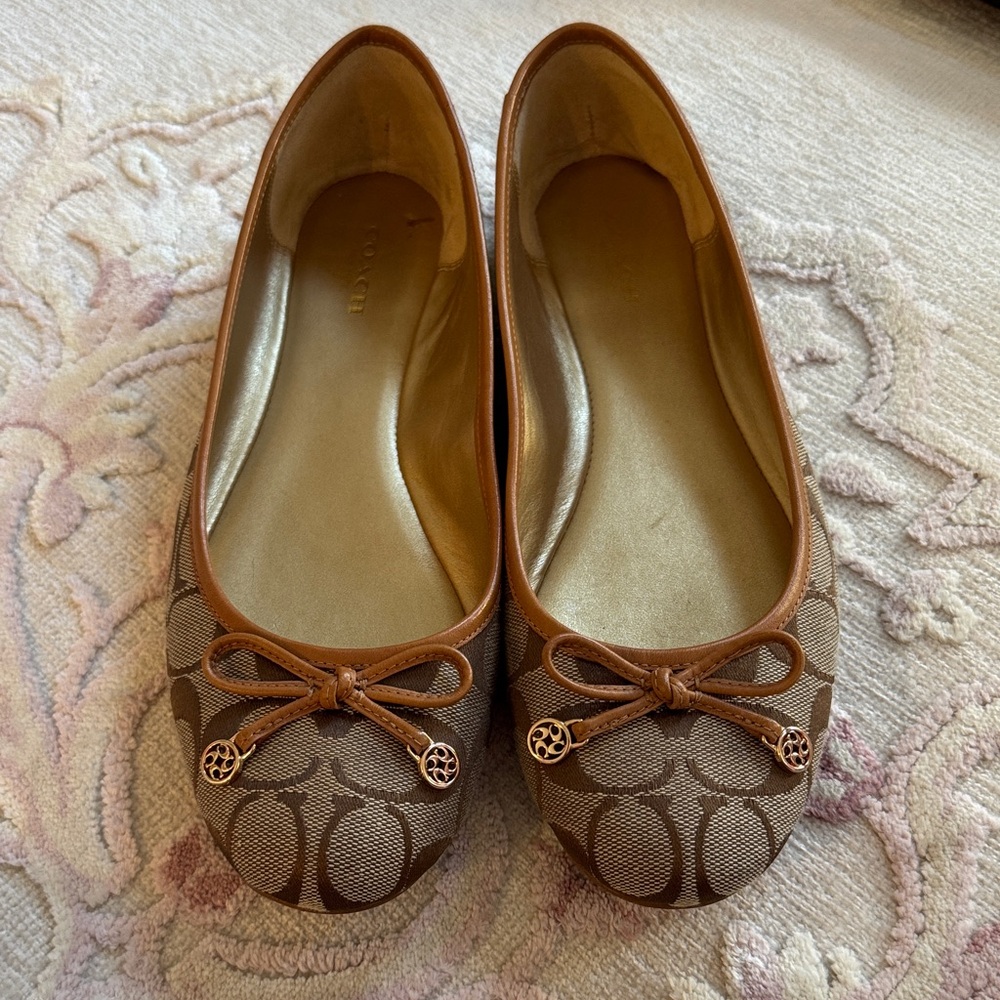 Coach Almirah Flats size 9
